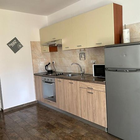 Apartman Toni Novalja Buitenkant foto