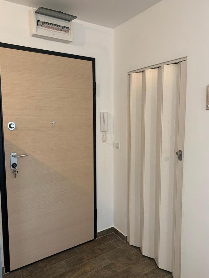 Apartman Toni Novalja Buitenkant foto