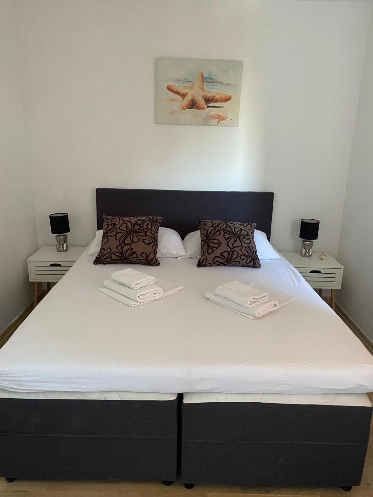 Apartman Toni Novalja Buitenkant foto